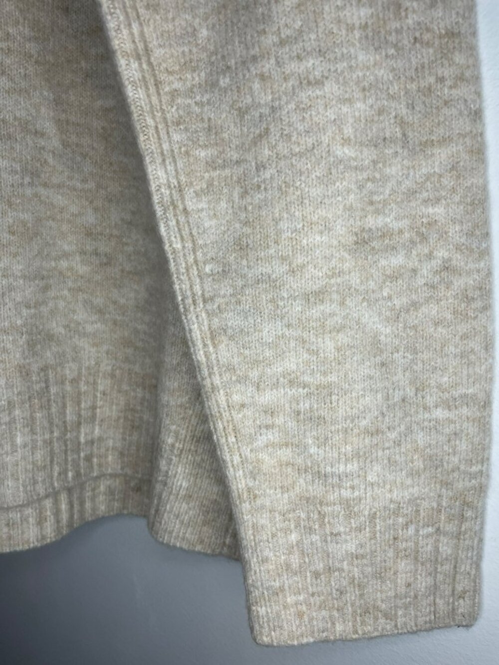 Rachel Zoe Tan Beige Long Sleeve Crew Neck Sweater Women's Size Medium NWT - Picture 4 of 6